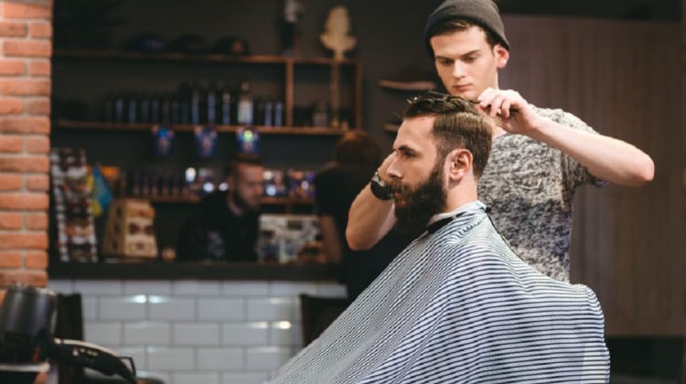 Lisseur à barbe : quels sont les avantages et critères de choix ?